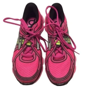 Brooks gym shoes pink